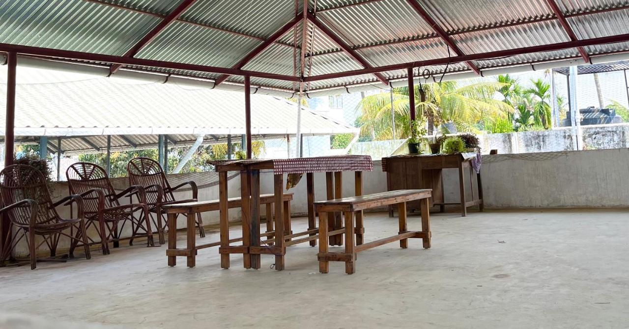 Benheal Homestay Kochi Extérieur photo